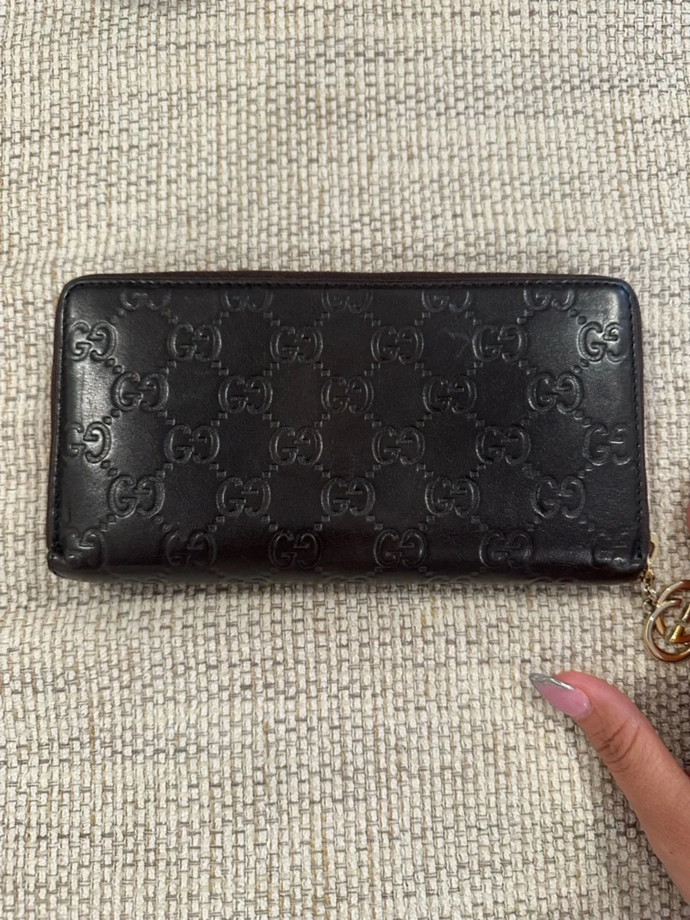 Gucci Guccissima Signature Leather Zip Around Long Wallet In Black - Picture 2 of 11